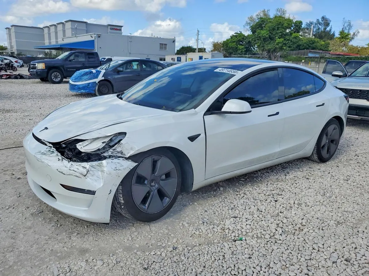 TESLA MODEL 3 RWD 2021