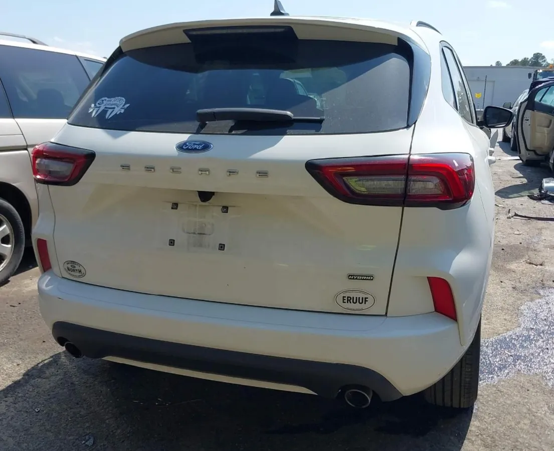 FORD ESCAPE ST-LINE 2024
