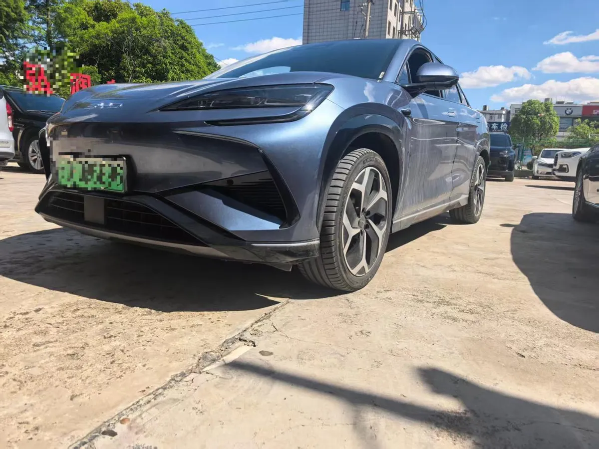 BYD DEA LION 07 EV 2024