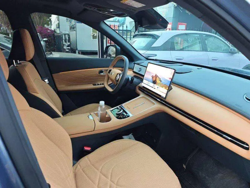 GEELY GALAXY STARSHIP 7 2025