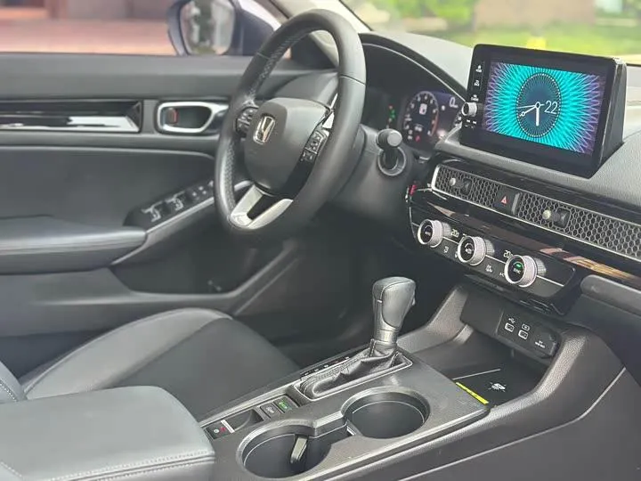 HONDA CIVIC 240TURBO CVT SPORTY 2022