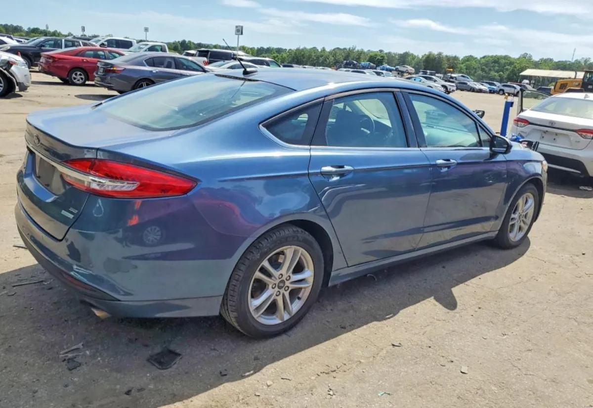 FORD FUSION SE 2018