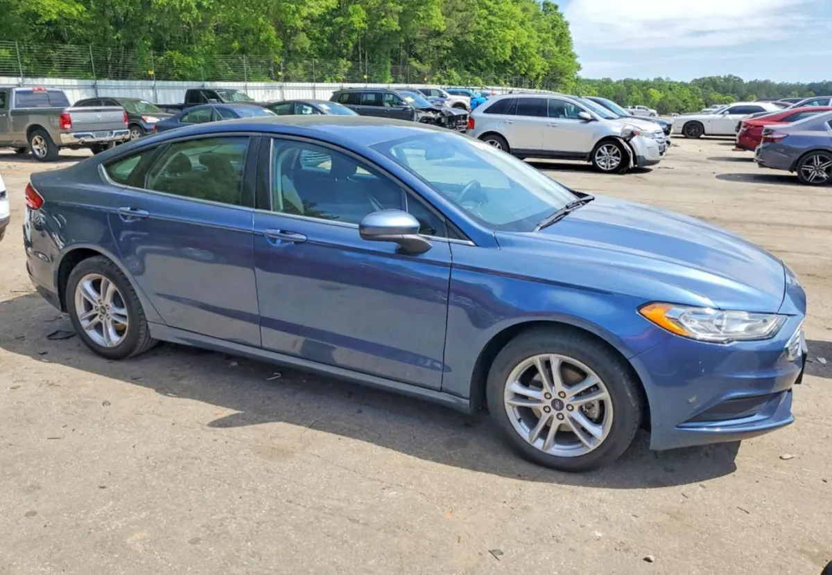 FORD FUSION SE 2018