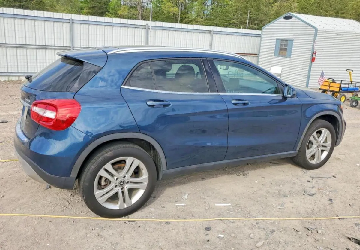 MERCEDES-BENZ GLA 250 4MATIC 2019