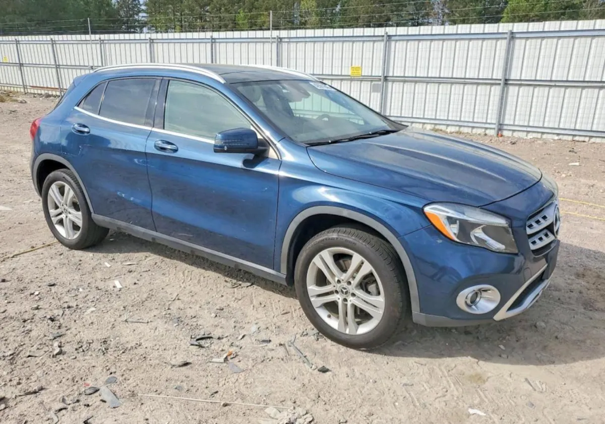 MERCEDES-BENZ GLA 250 4MATIC 2019
