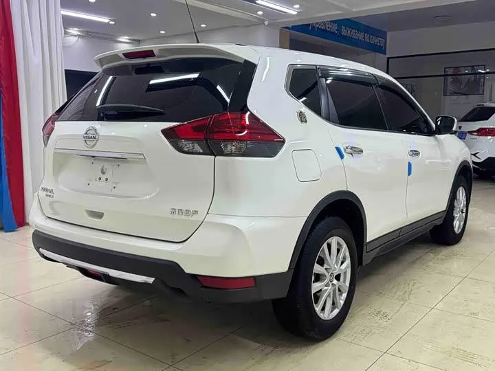 NISSAN X-TRAIL PREMIUM 2022