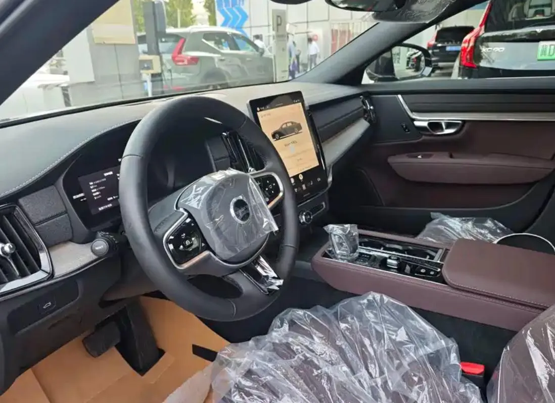 VOLVO S90 LUXURY 2026