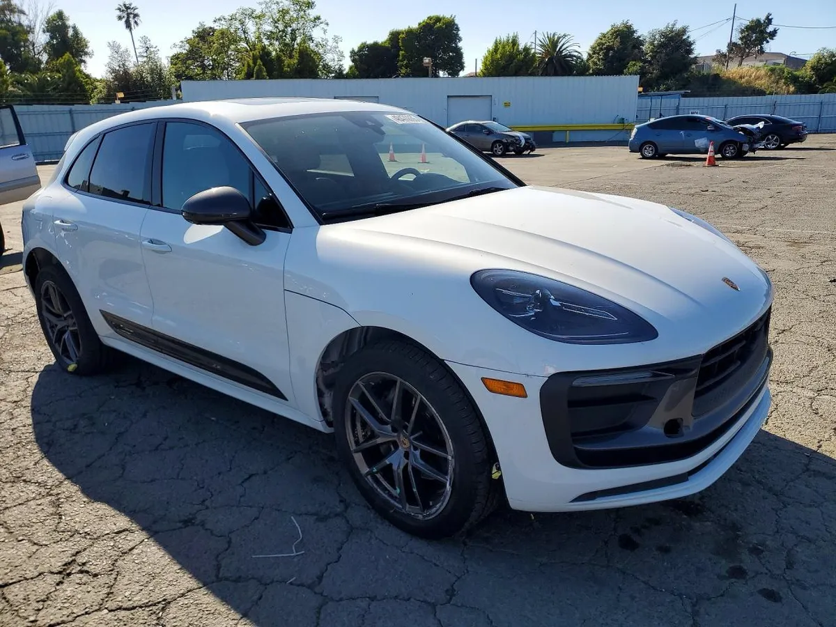 PORSCHE MACAN BASE 2023