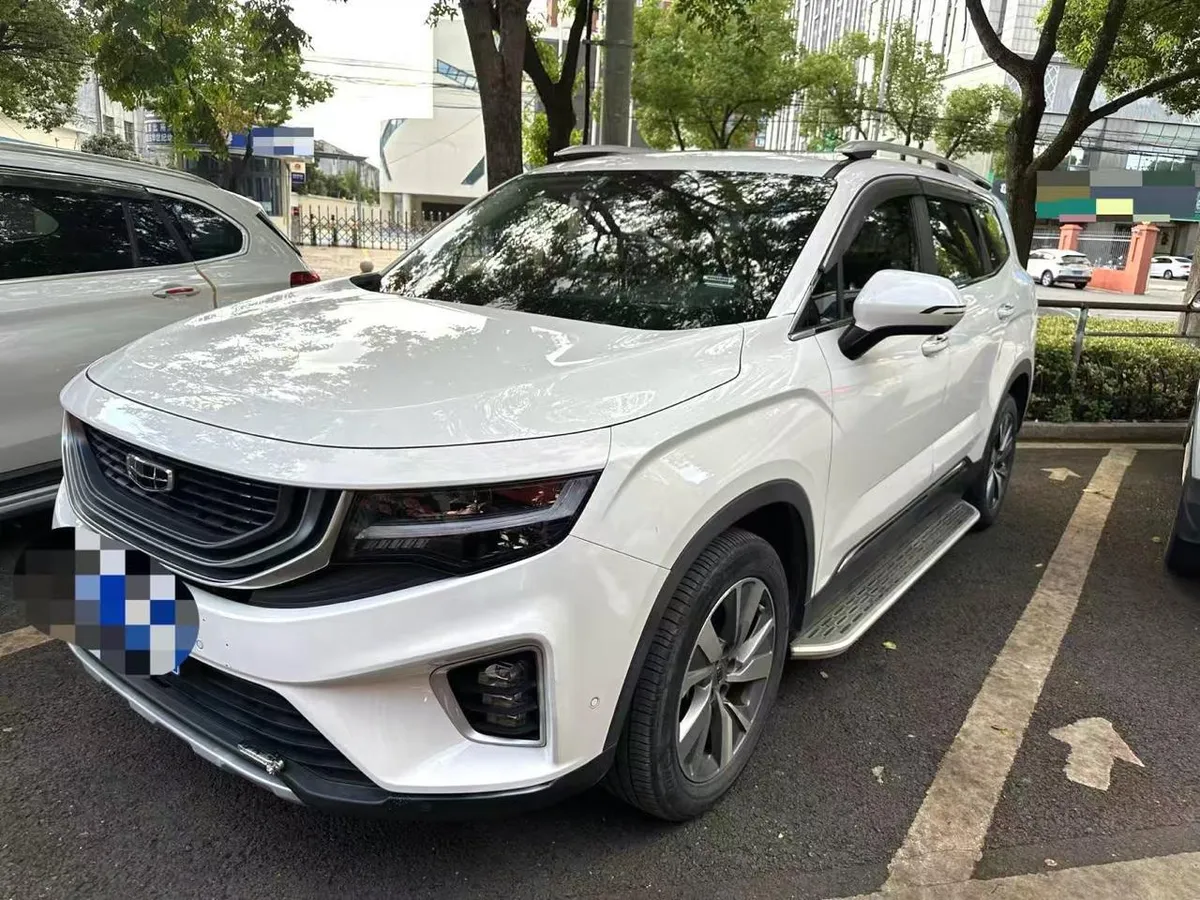 GEELY OKAVANGO 2022