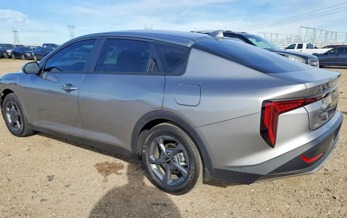 KIA K4 LXS 2025