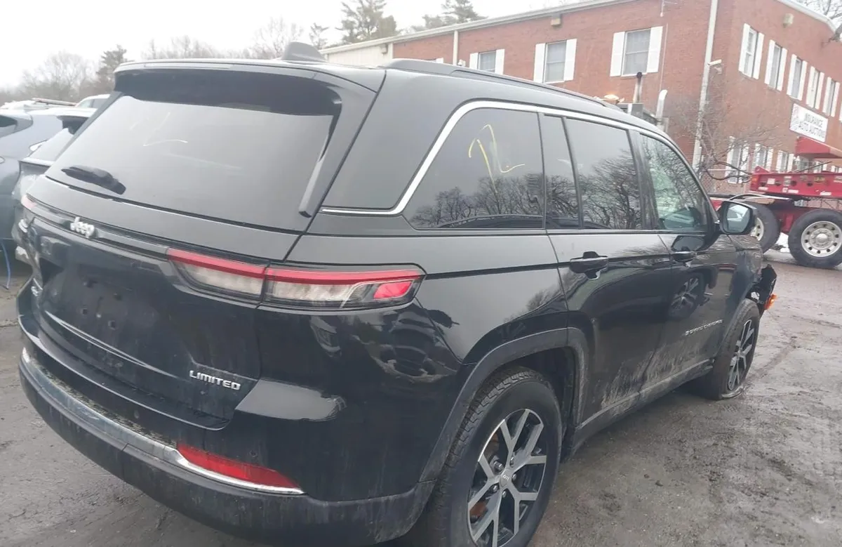 JEEP GRAND CHEROKEE LIMITED 4X4 2024