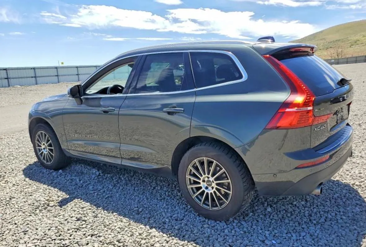 VOLVO XC60 T5 MOMENTUM 2018