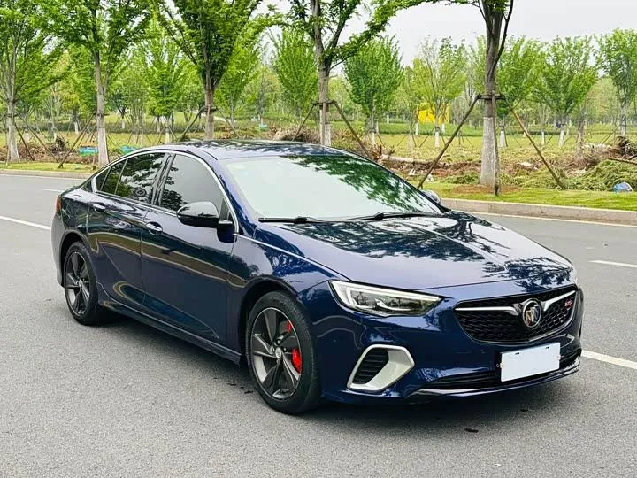 BUICK REGAL PREMIUM 2019