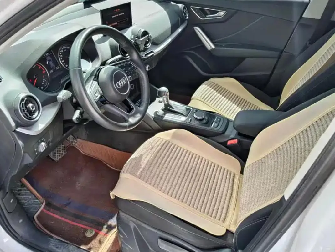 AUDI Q2L 2021