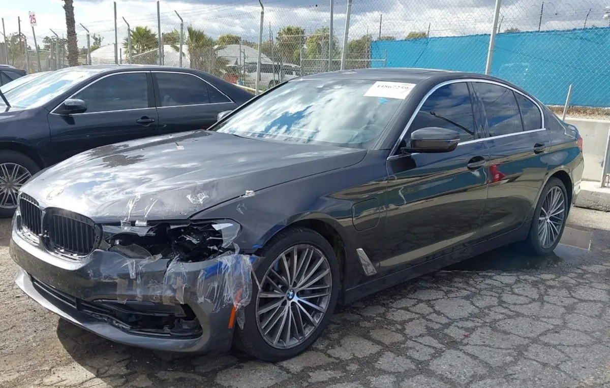 BMW 530E IPERFORMANCE 2020