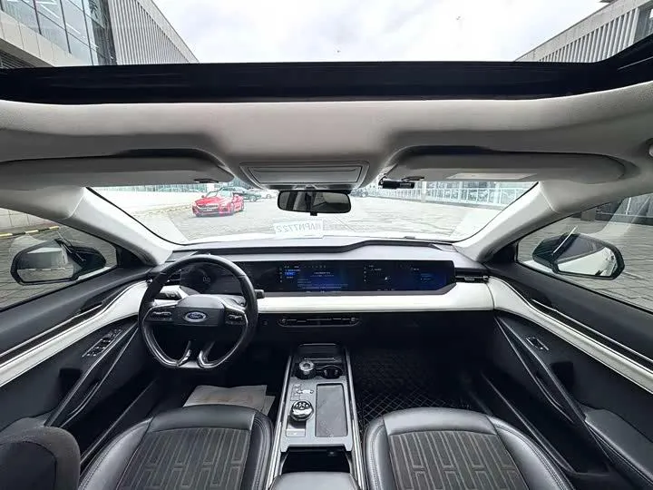 FORD MONDEO LUXURY 2022