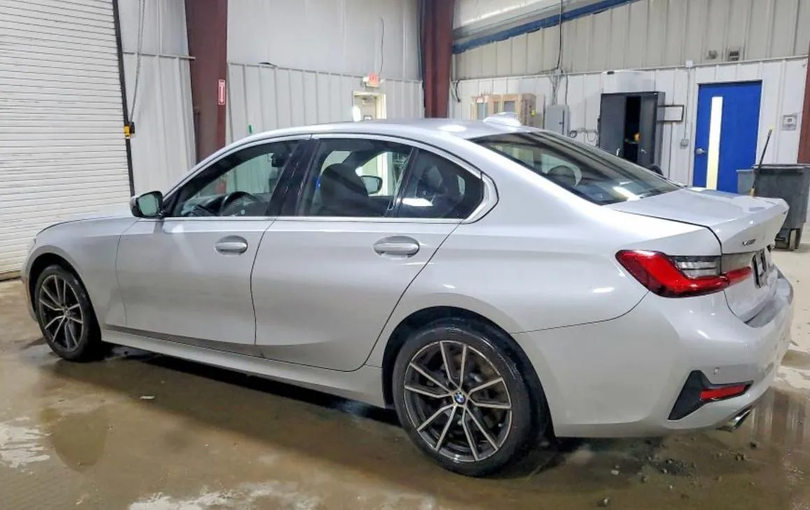 BMW 330XI 2019