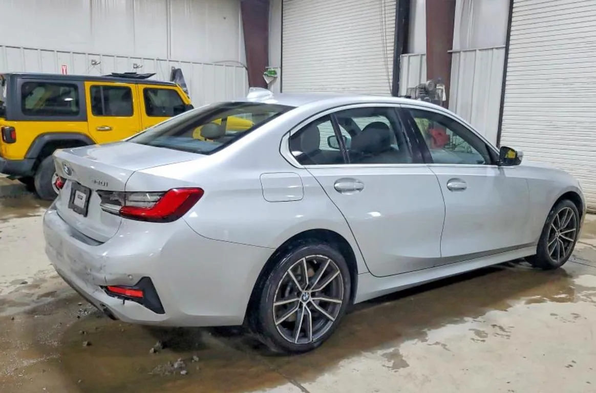 BMW 330XI 2019