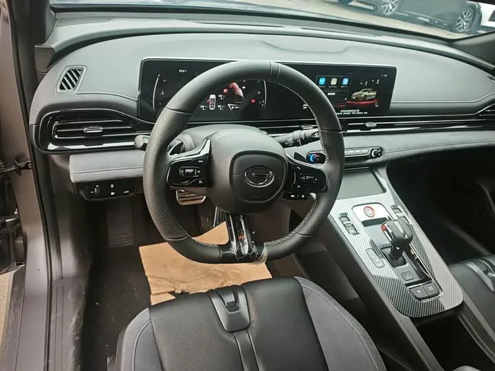 TOYOTA SHADOW LEOPARD 400T AUTOMATIC 2023