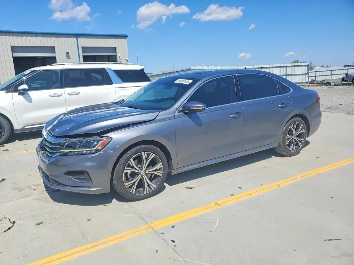 VOLKSWAGEN PASSAT SE 2022
