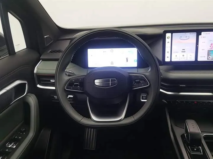 GEELY OKOVANGO 2023