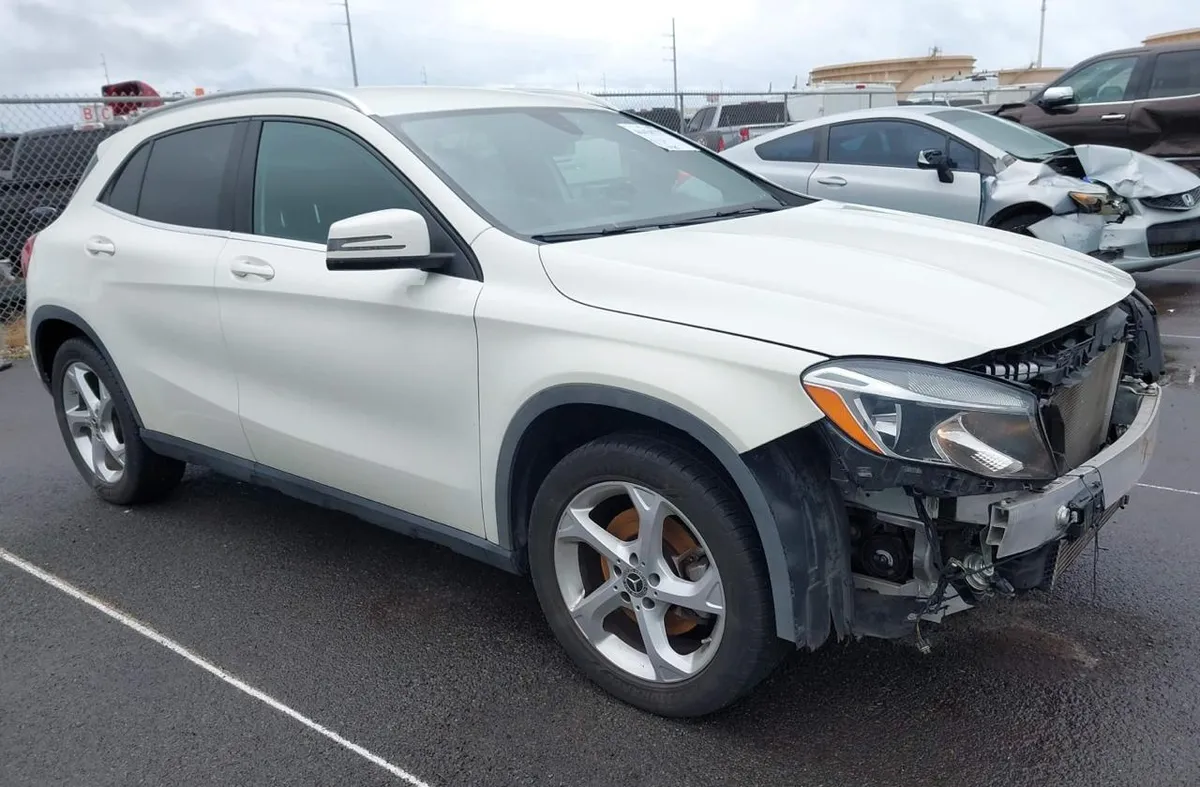 MERCEDES-BENZ GLA 250 2018