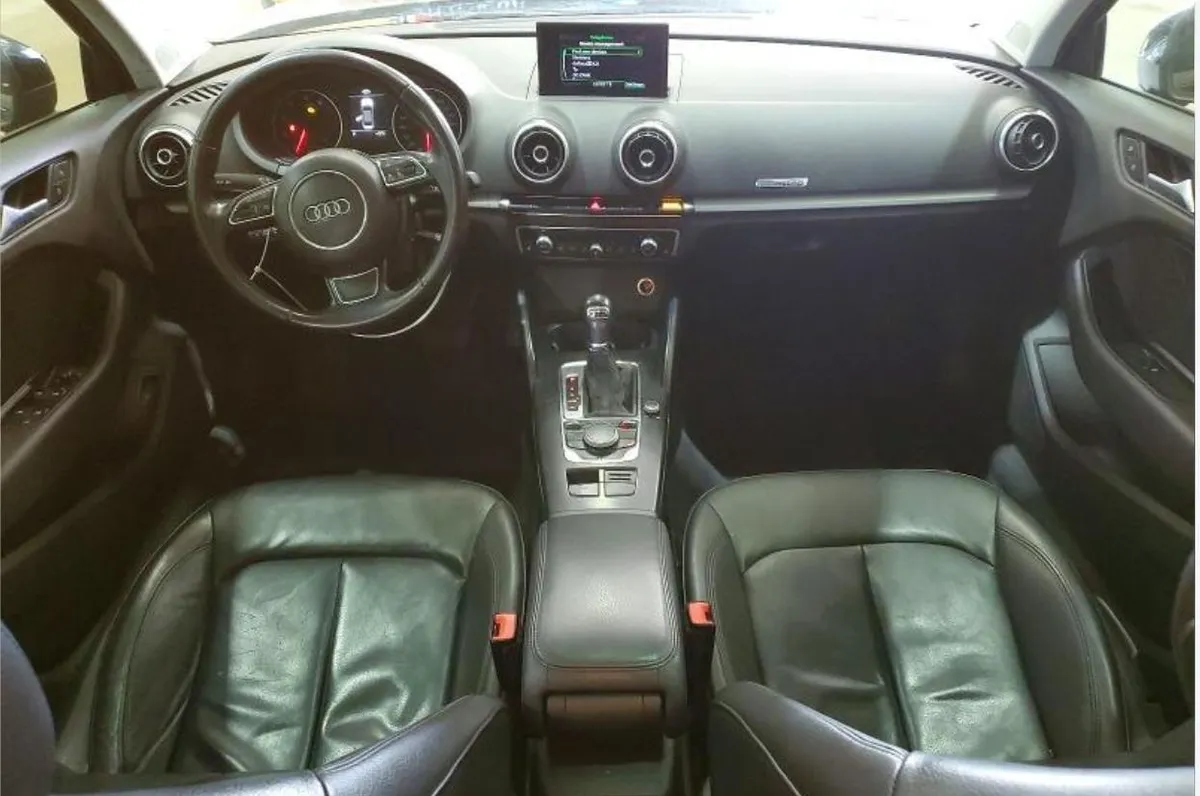 AUDI A3 PREMIUM 2015