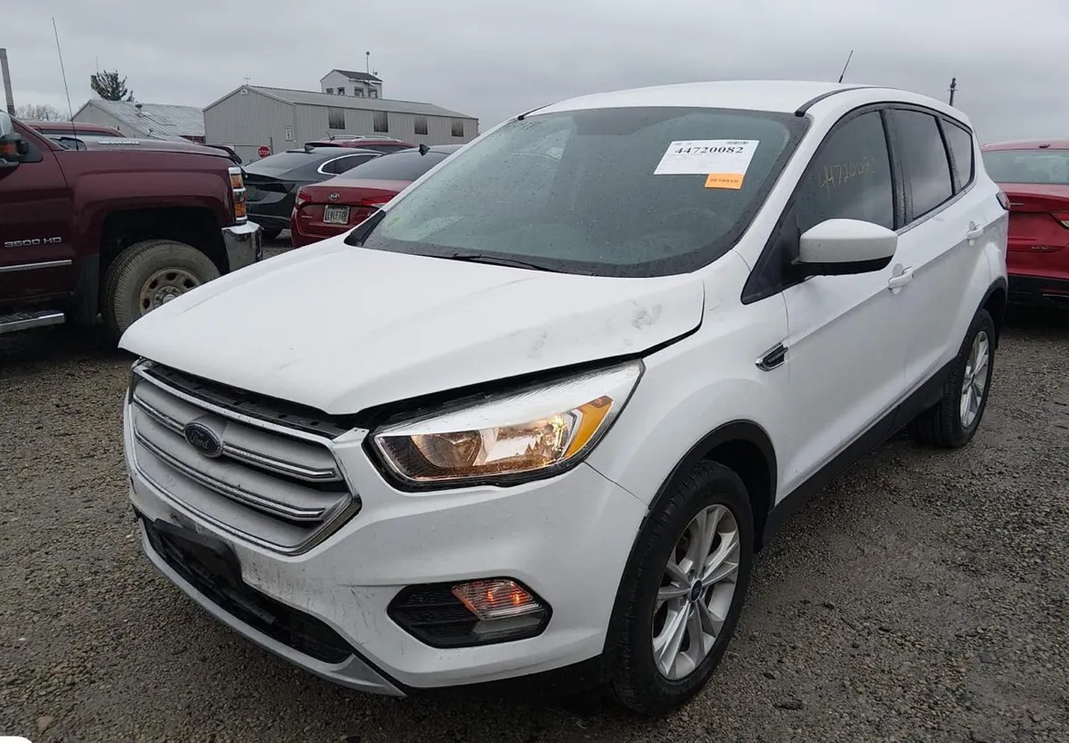 FORD ESCAPE SE 2019