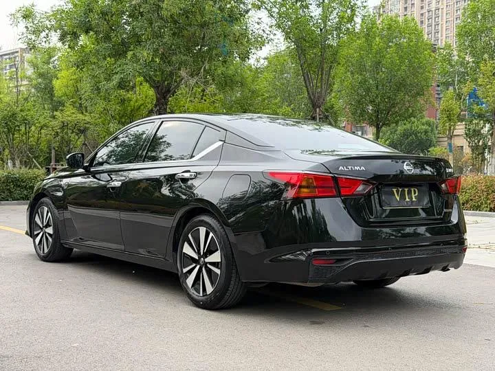 NISSAN TEANA 2021