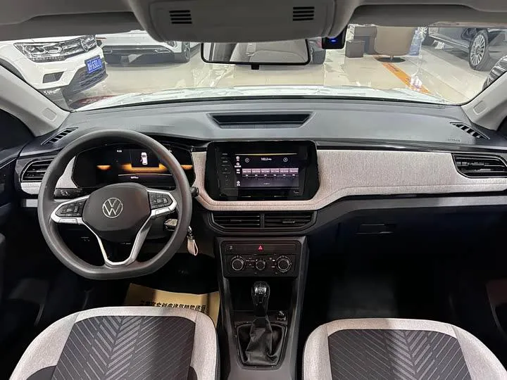 VOLKSWAGEN THARU ELITE 2025