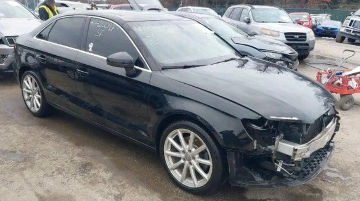 AUDI A3 2.0T PREMIUM 2015