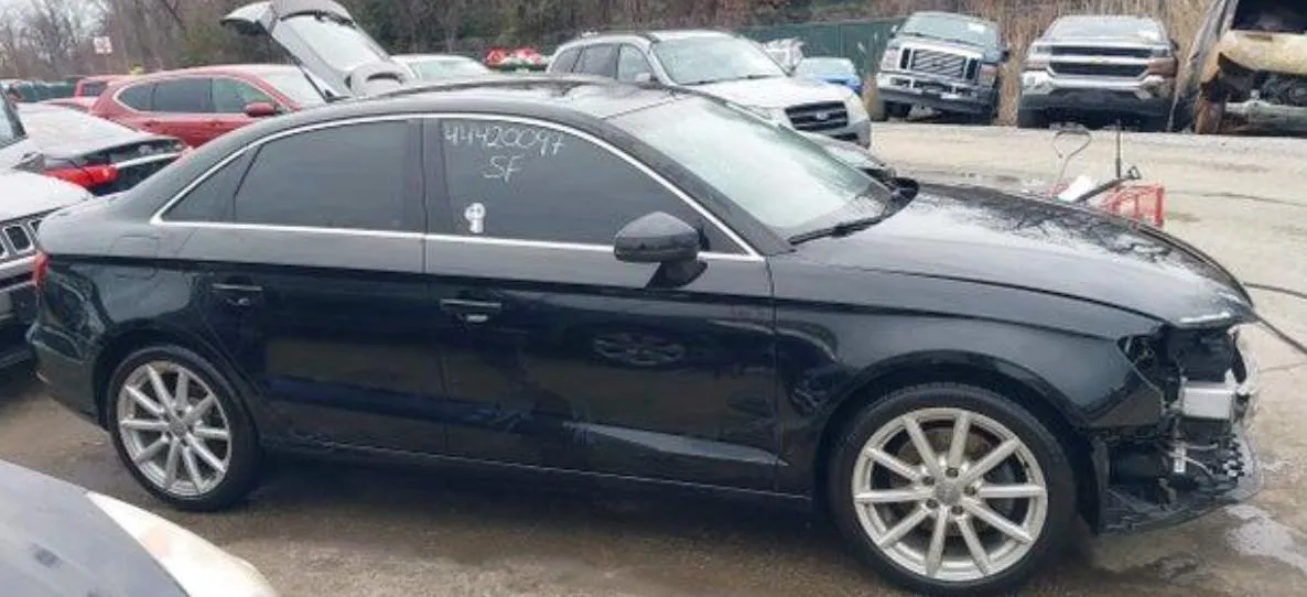 AUDI A3 2.0T PREMIUM 2015