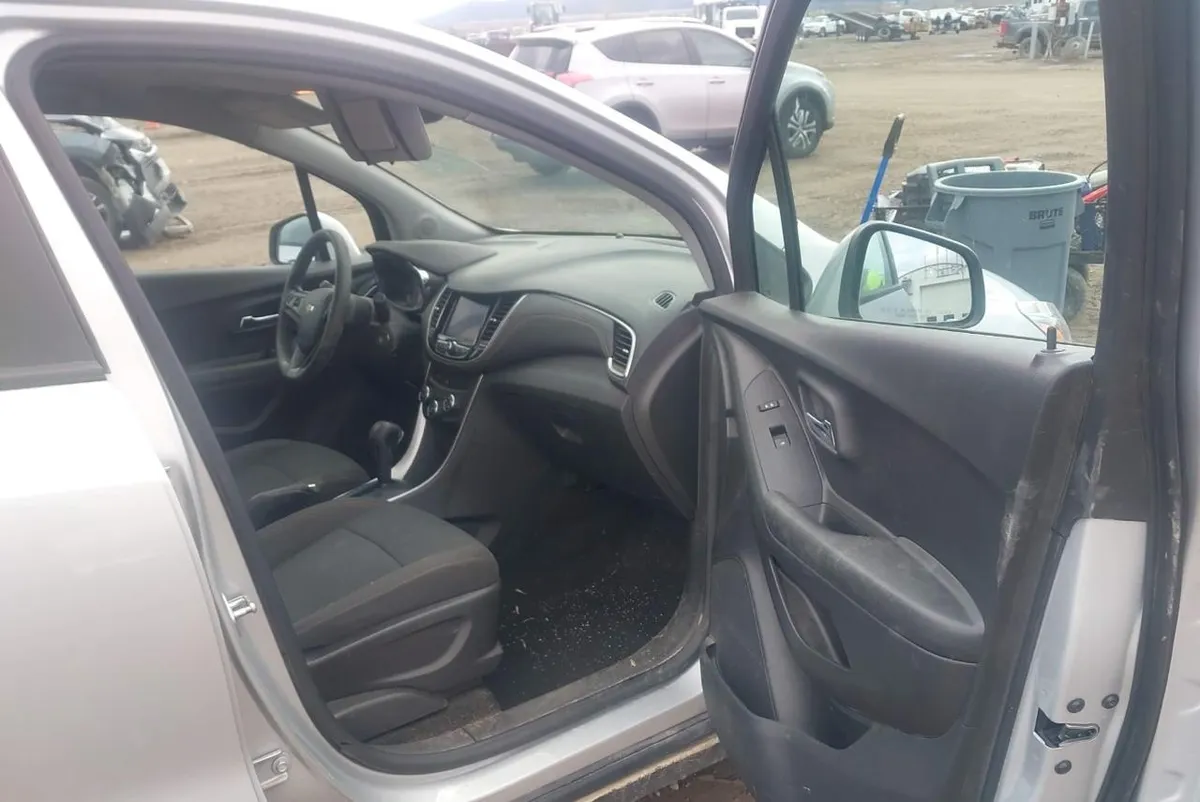 CHEVROLET TRAX AWD LS 2022