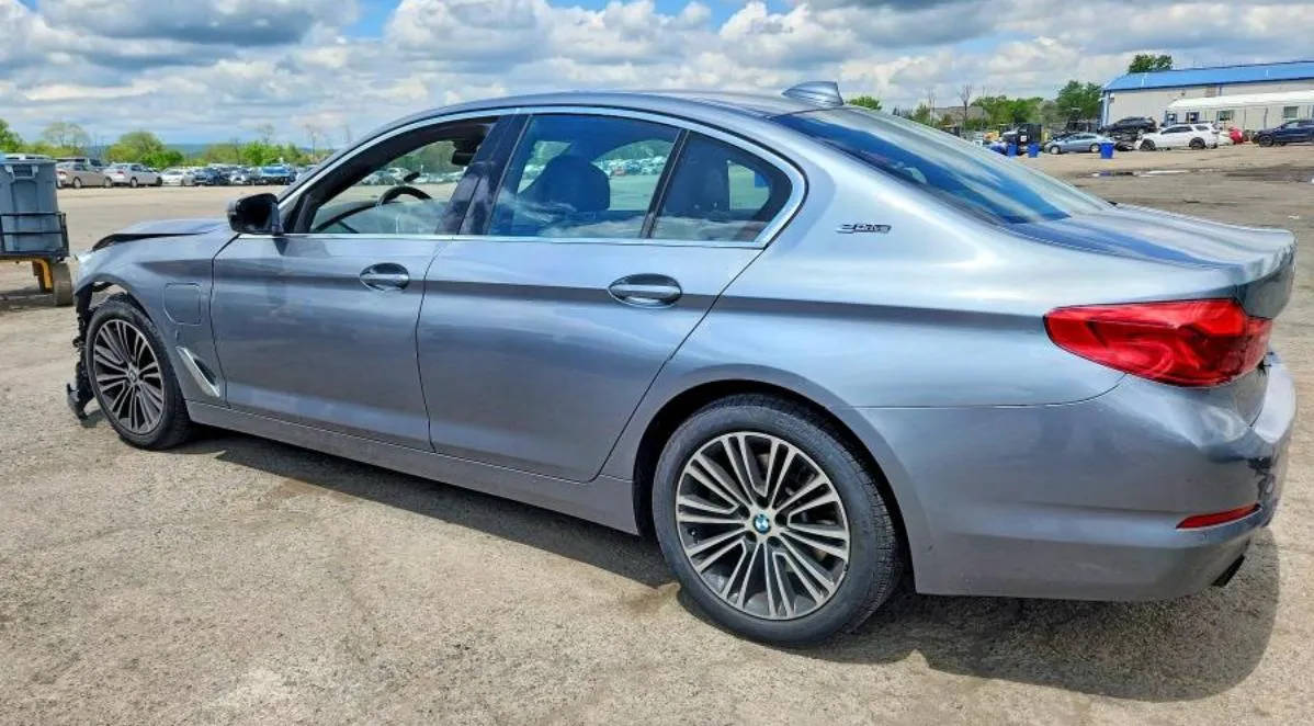 BMW 530XE 2019