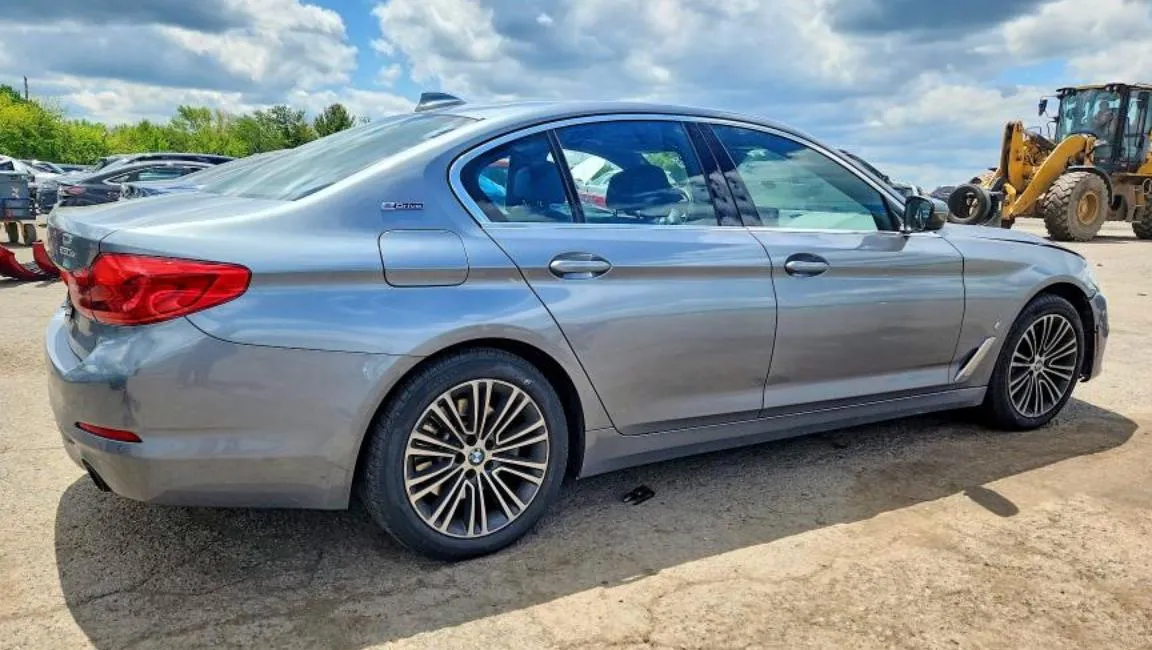 BMW 530XE 2019