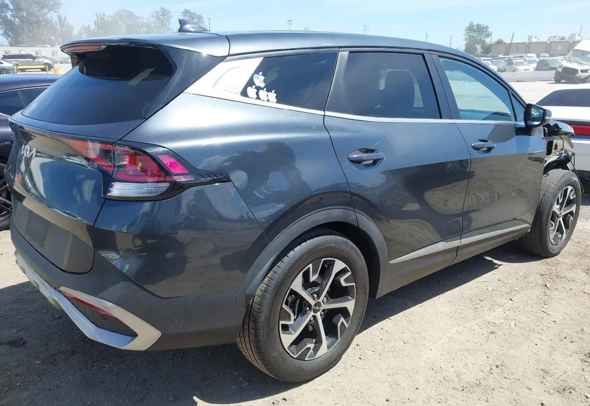 KIA SPORTAGE EX 2023