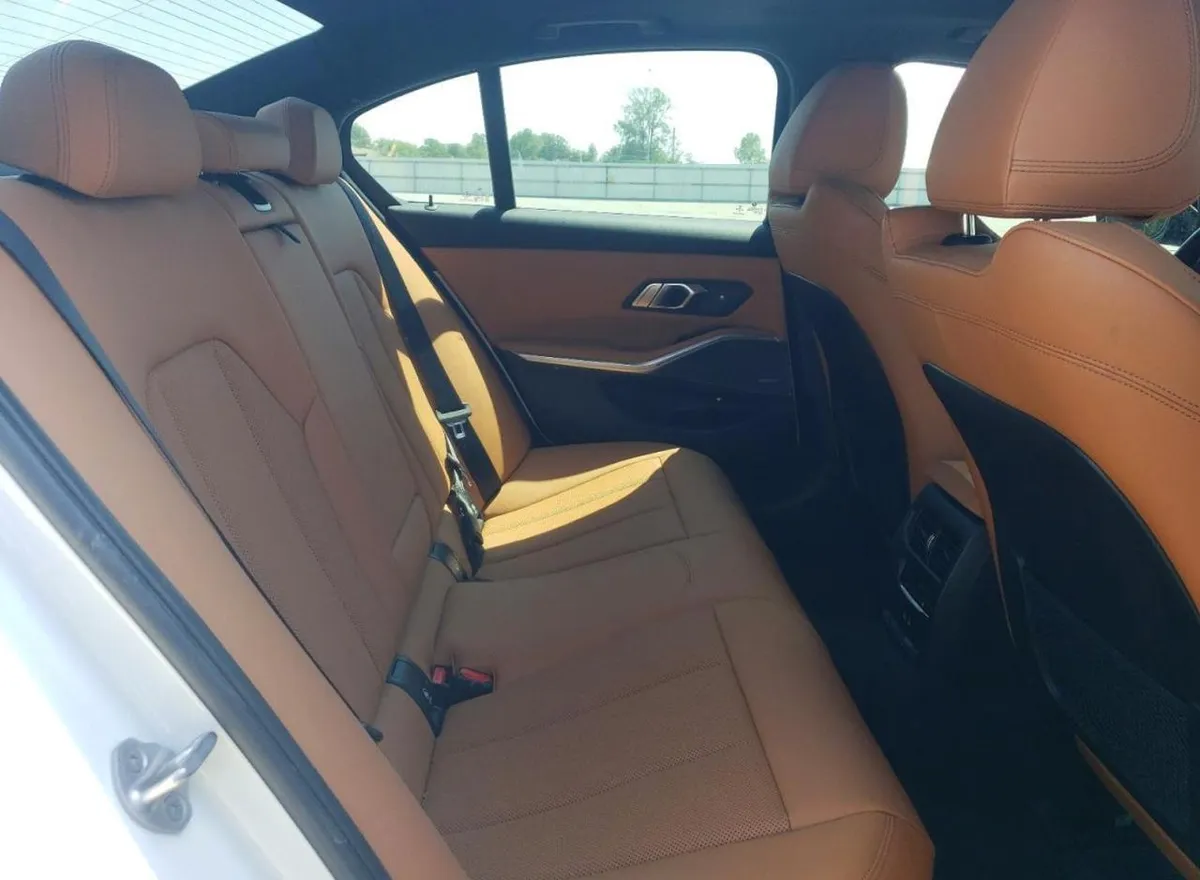 BMW 330XI 2023