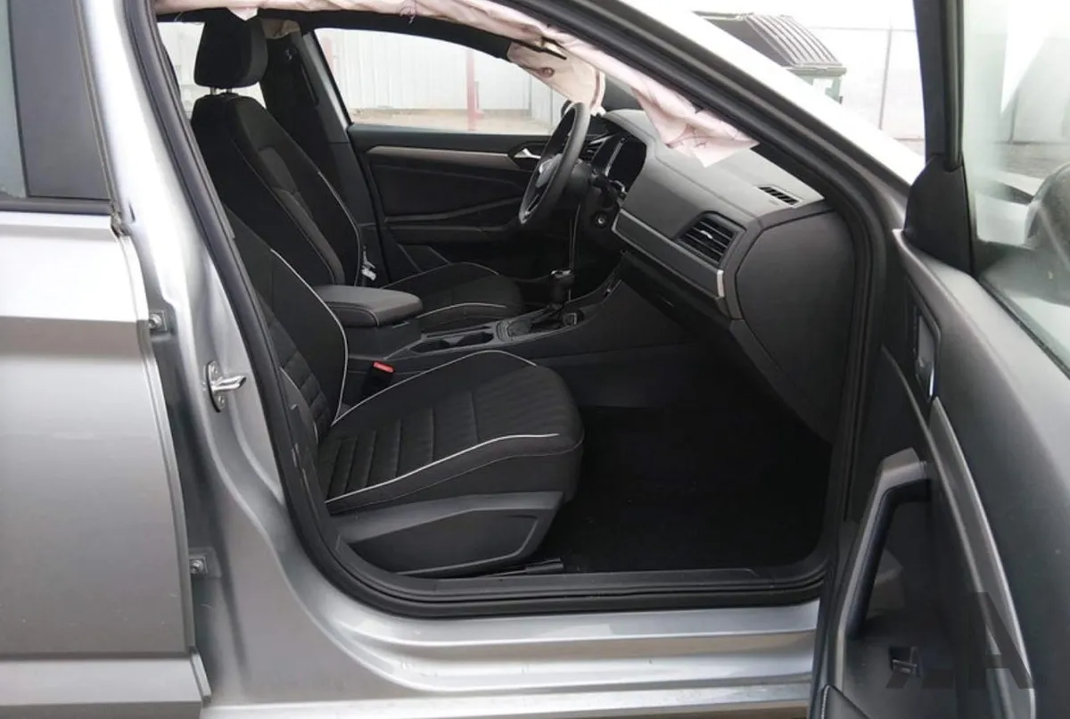 VOLKSWAGEN JETTA 2023