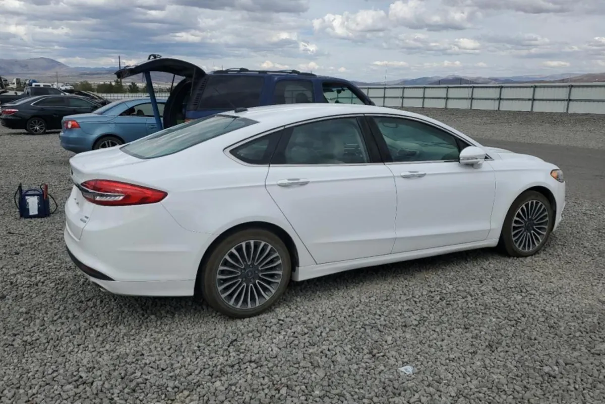 FORD FUSION SE 2018