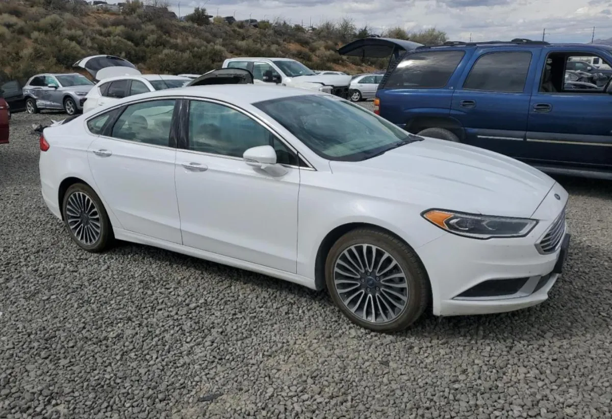 FORD FUSION SE 2018