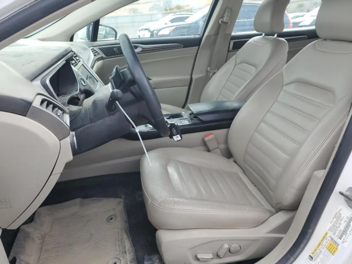 FORD FUSION SE 2018