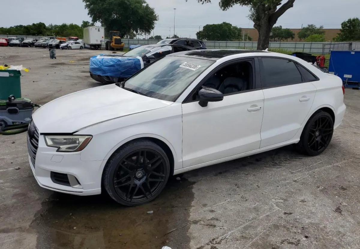 AUDI A3 PREMIUM 2017