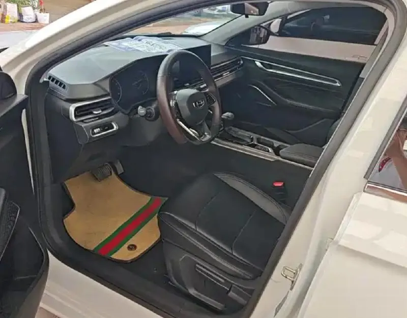 GEELY EMGRAND L 2022