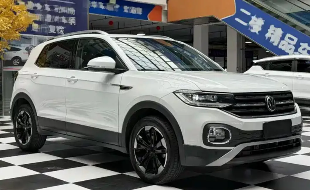 VOLKSWAGEN T-CROSS 2021