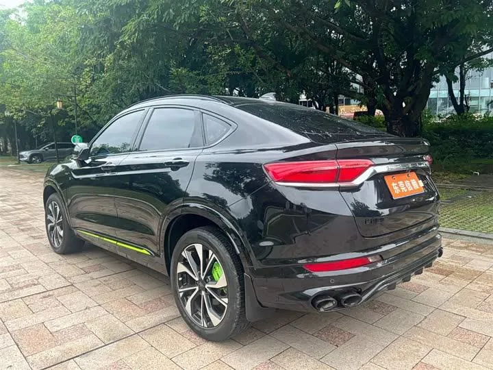 GEELY TUGELA 2022