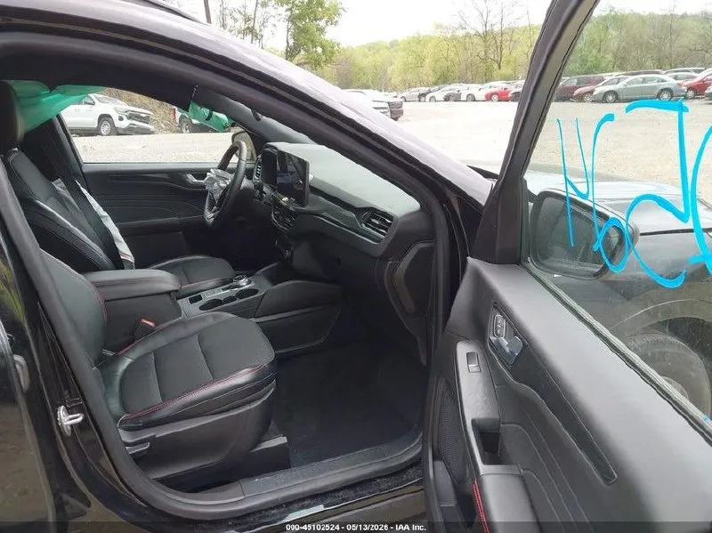 FORD ESCAPE ST-LINE FWD 2023