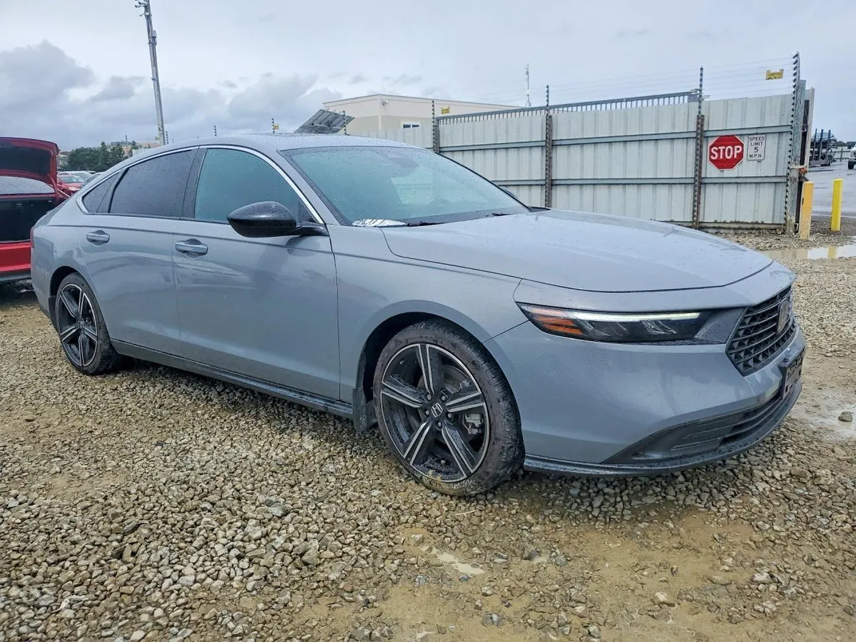 HONDA ACCORD HYBRID SPORT 2023