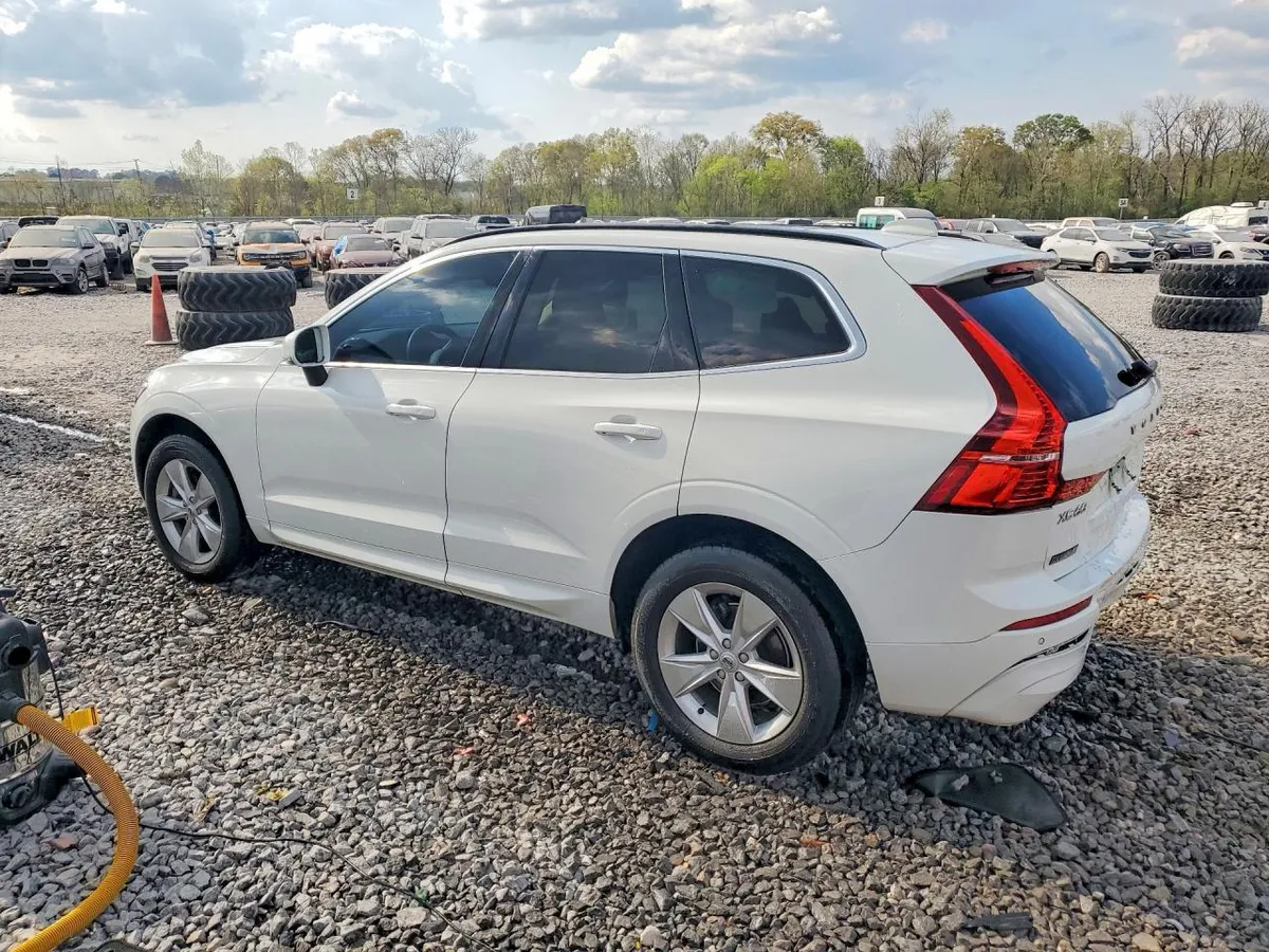 VOLVO XC60 B5 MOMENTUM FWD 2022