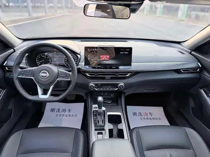 NISSAN TEANA 2022