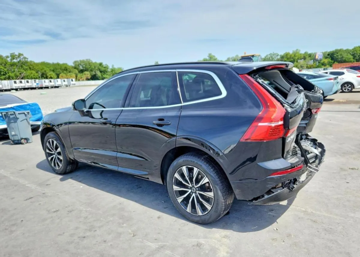 VOLVO XC60 CORE 2023